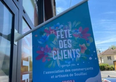 Kit drapeau de façade personnalisé