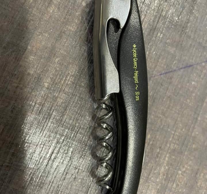 Gravure sur couteau