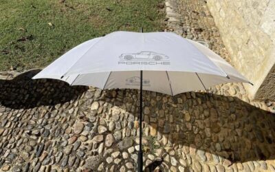 Fourniture de parapluies avec personnalisation