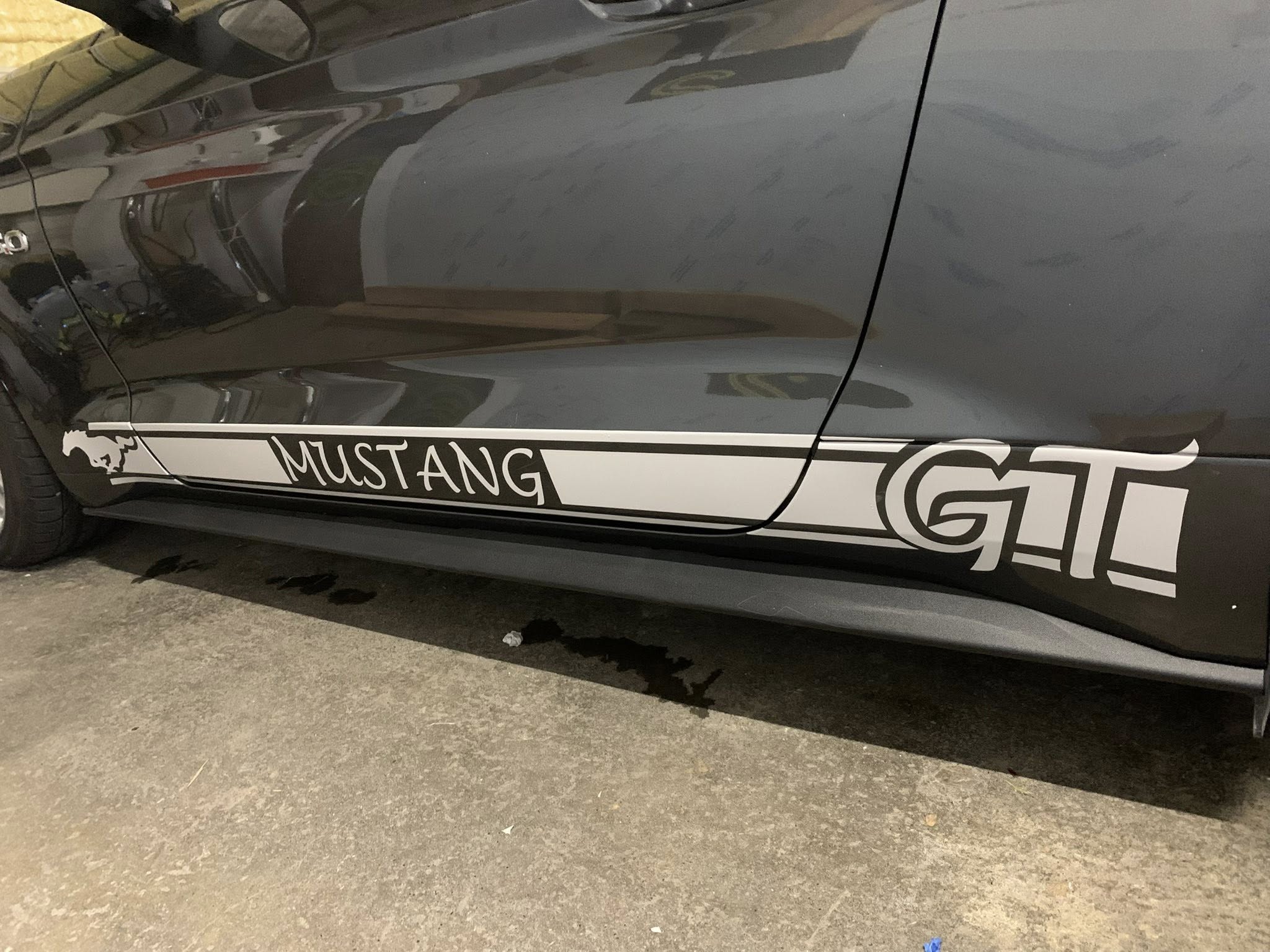 Flocage latéral voiture Mustang