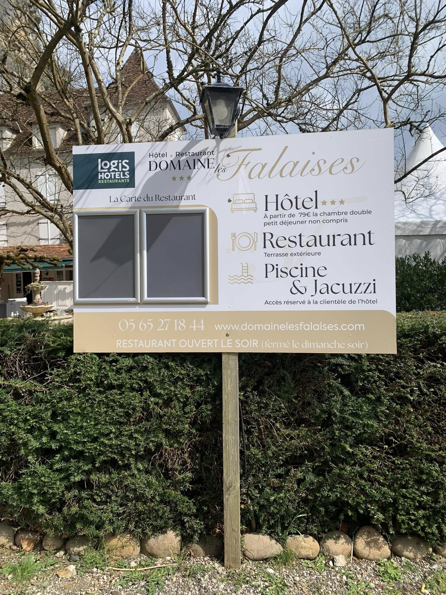 Pancarte Domaine Les Falaises
