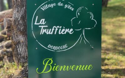 Panneau extérieur sur pied