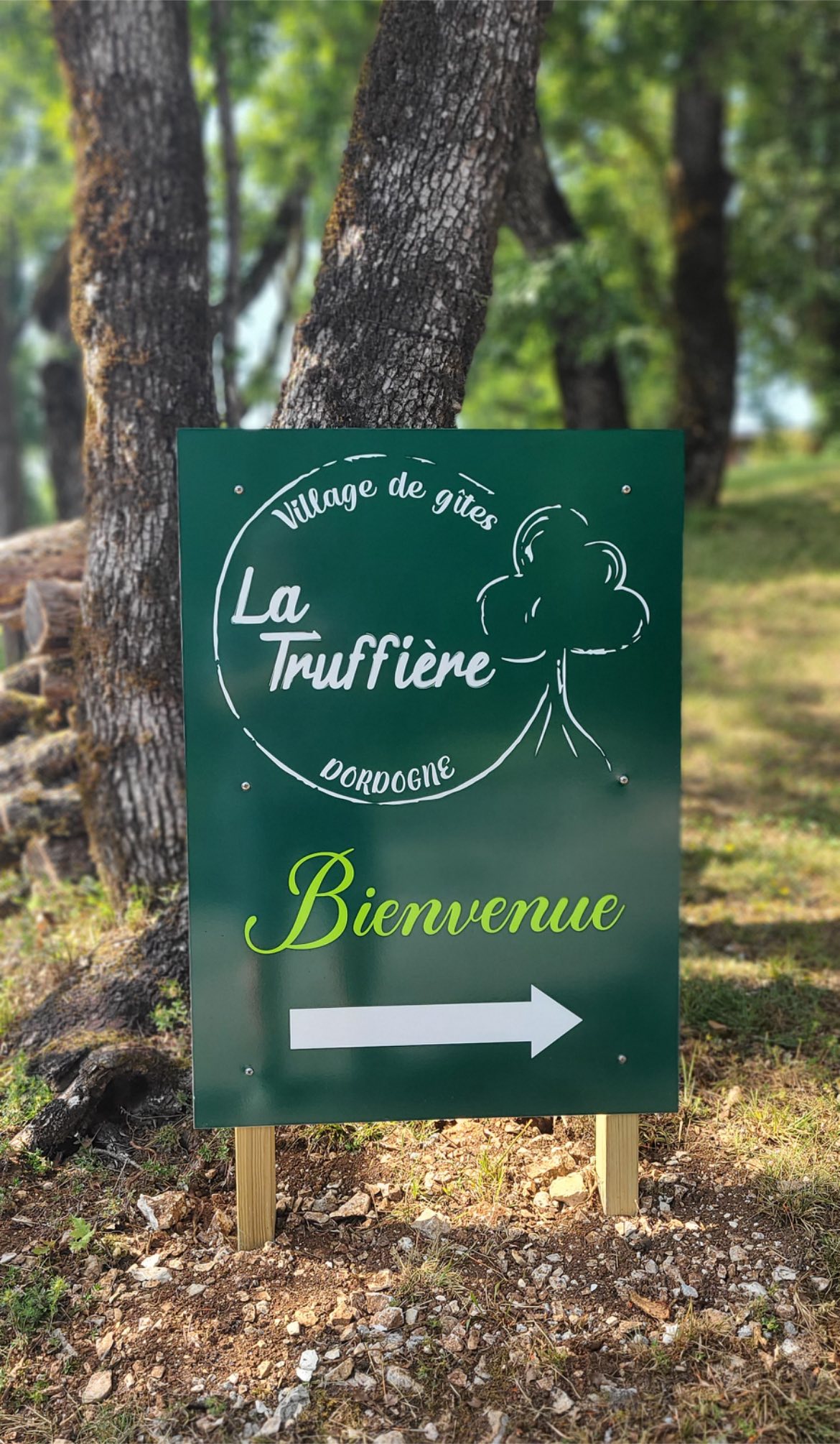 Panneau extérieur sur pied