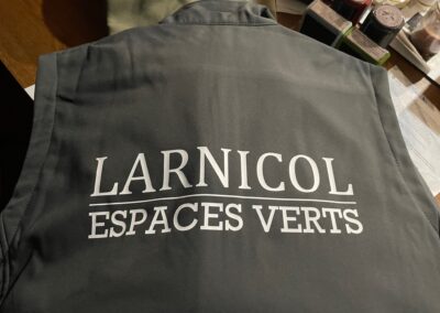 Flocage textile sur t-shirts, sweats et vestes