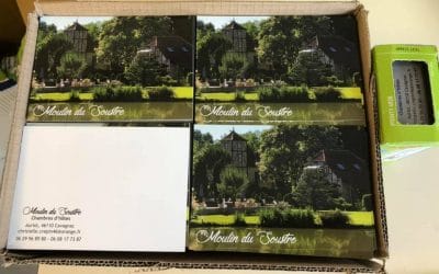 Cartes postales et tampons