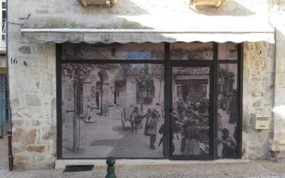 Habillage en micro perforé de vitrine