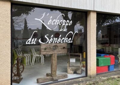 Habillage vitrine L’échope du Sénéchal